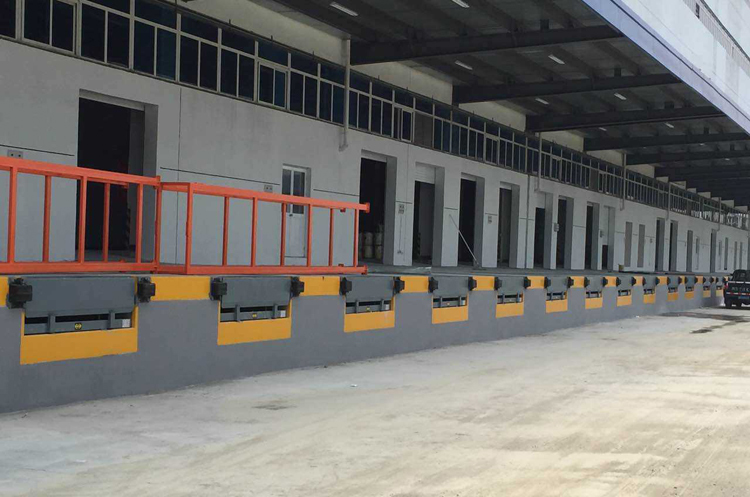 6吨8吨装卸货平台